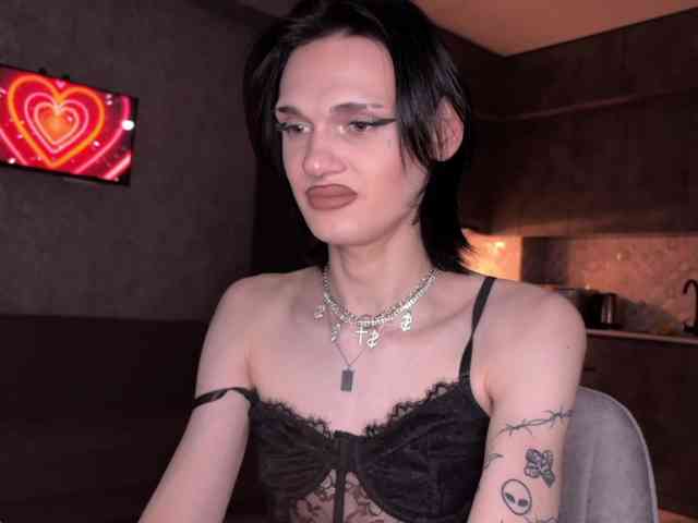 CHERLYBAY Live Webcam on BongaCams