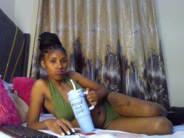 Sweetxoxos's BongaCams show and profile