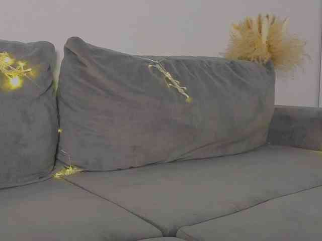 EmiliDrooll Live Webcam on BongaCams