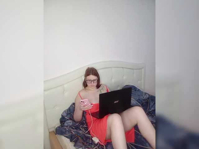 DollVice's BongaCams show and profile