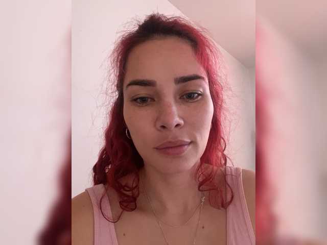 SophieRouge's BongaCams show and profile