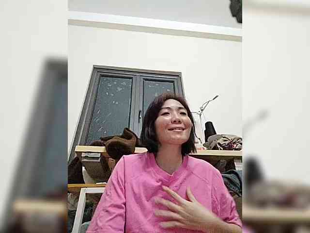 linka99 Live Webcam on BongaCams