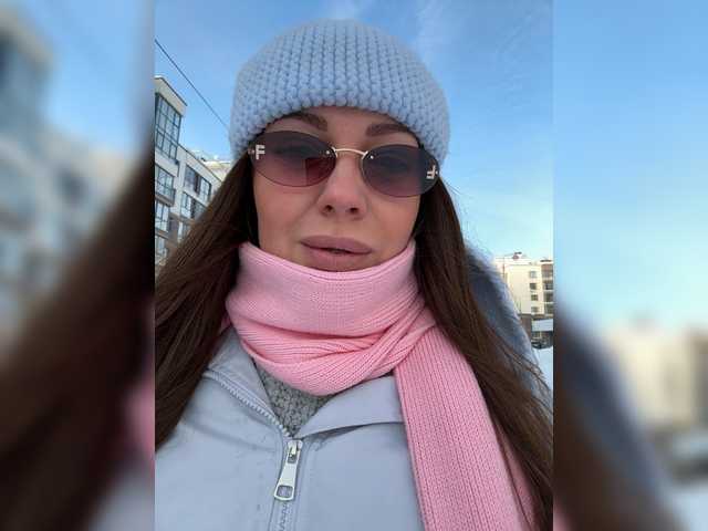 TheBESTorNOTHING's BongaCams show and profile