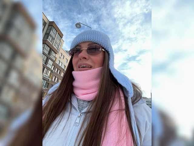 TheBESTorNOTHING's BongaCams show and profile