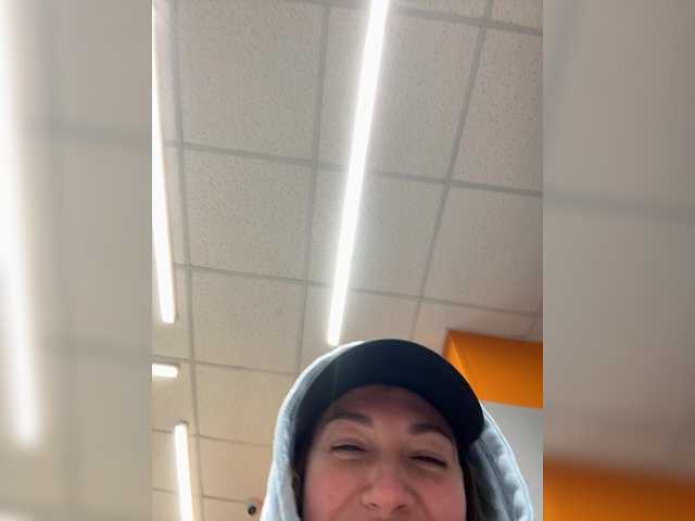 TheBESTorNOTHING's BongaCams show and profile