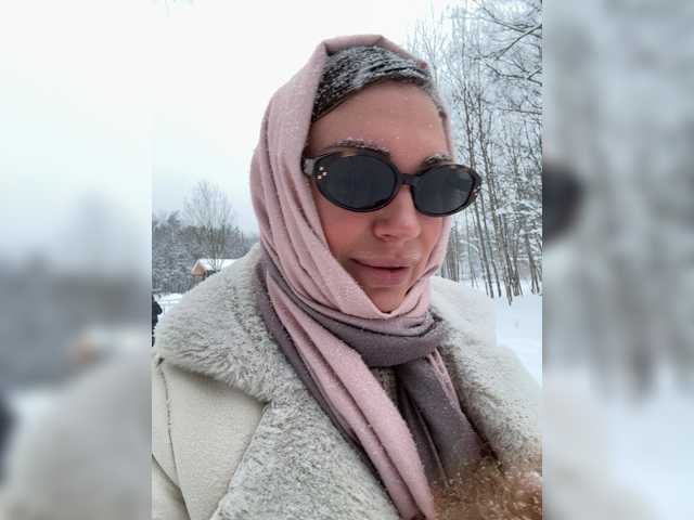 TheBESTorNOTHING's BongaCams show and profile