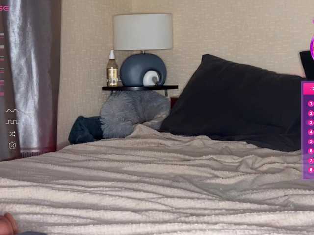 Katherine-Ross's BongaCams show and profile