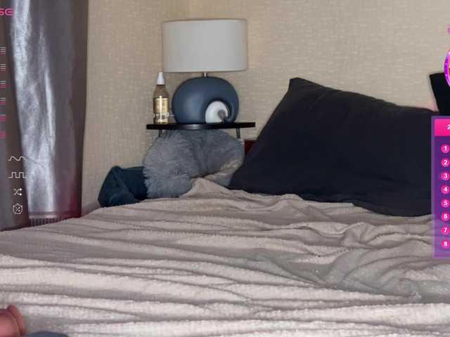 Katherine-Ross's BongaCams show and profile