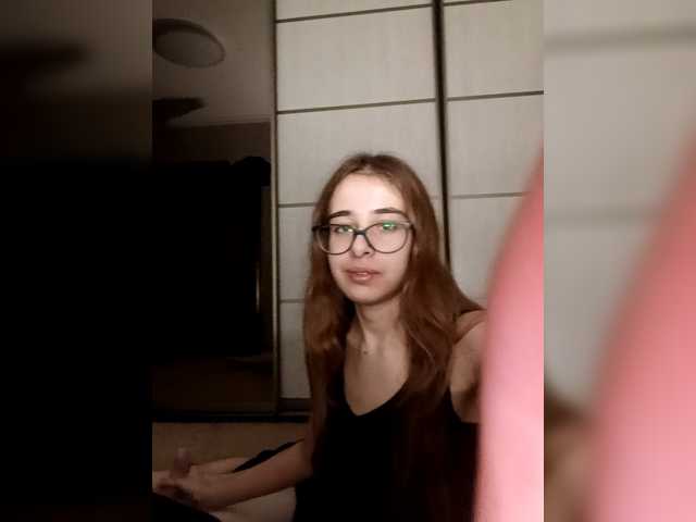 SofiaHariss18 – webcam model profile photo