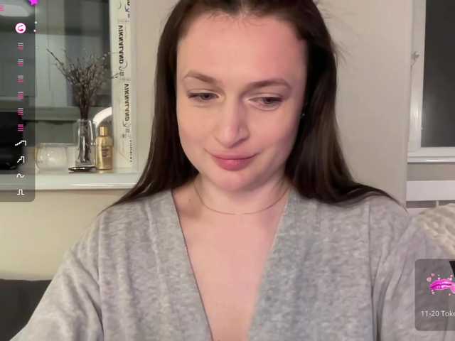 Moonika's BongaCams show and profile