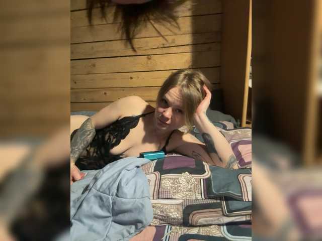 Kvaksha – webcam model profile photo