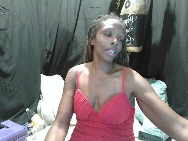 KatieKuada's BongaCams show and profile