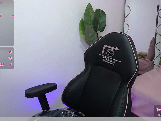 sharlot-tay webcam bongacams model stream image