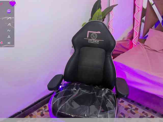 sharlot-tay sharlot-tay