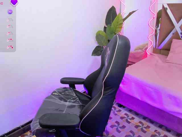 sharlot-tay sharlot-tay