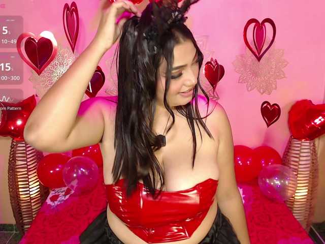 ArianaRouge's BongaCams show and profile