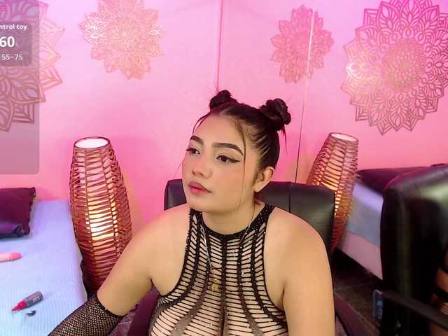 ArianaRouge's BongaCams show and profile