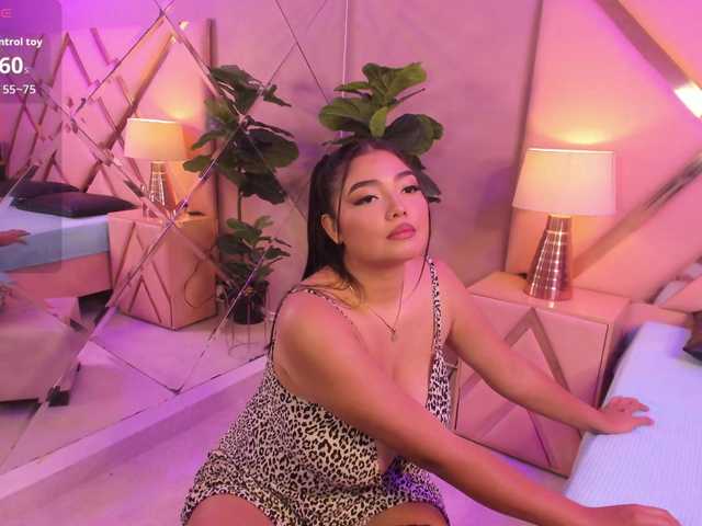 ArianaRouge's BongaCams show and profile