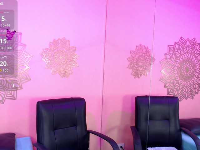 ArianaRouge's BongaCams show and profile