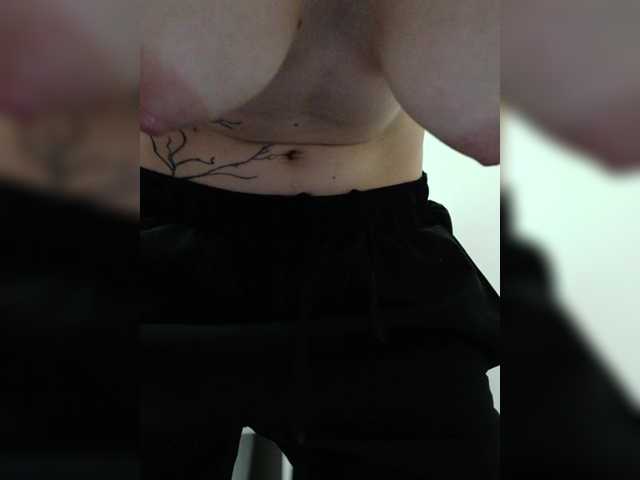 DENISA2-1's BongaCams show and profile