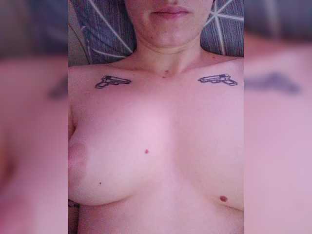 DENISA2-1's BongaCams show and profile