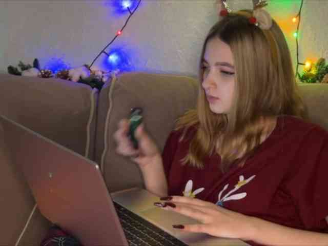 Nikanikanikaa webcam