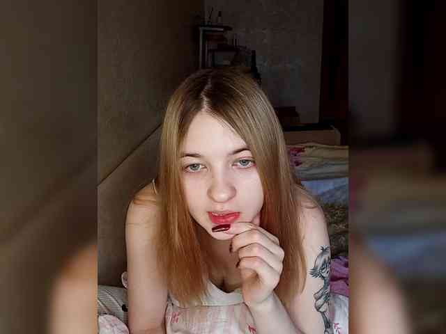 Nikanikanikaa webcam