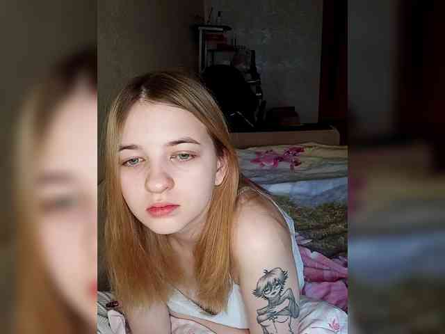 Nikanikanikaa webcam