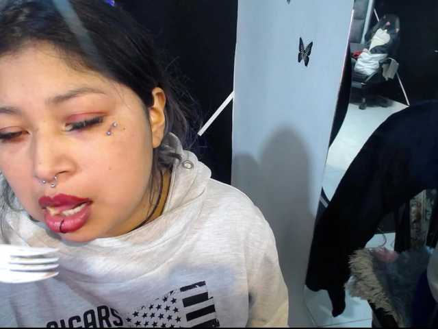 hikonojan's BongaCams show and profile