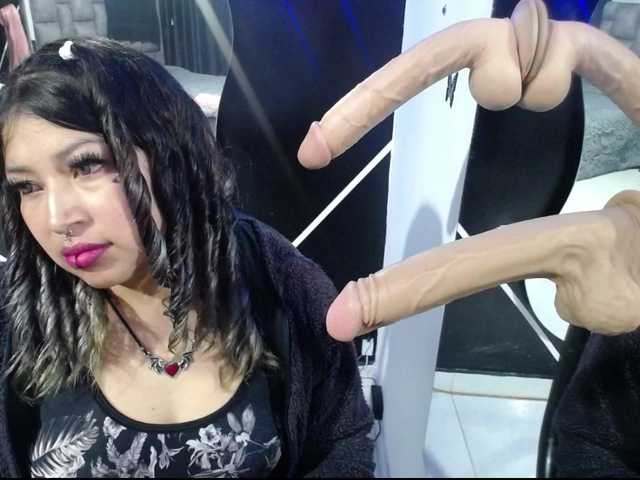 hikonojan's BongaCams show and profile