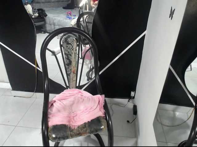 hikonojan's BongaCams show and profile