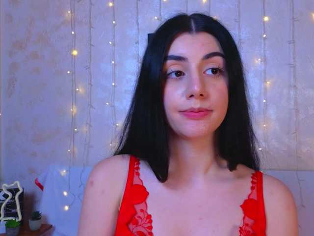 MiaColour's BongaCams show and profile