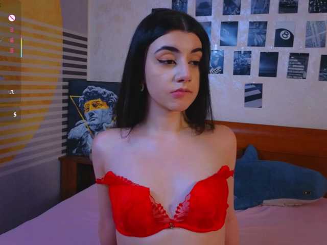 MiaColour's BongaCams show and profile