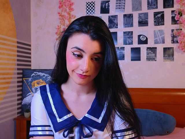 MiaColour's BongaCams show and profile