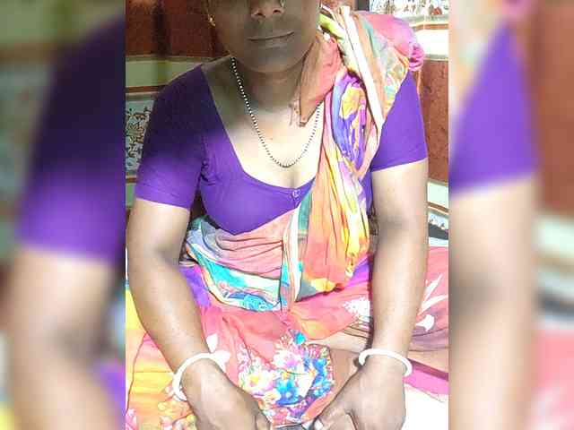 Honeylove-1 Live Webcam on BongaCams