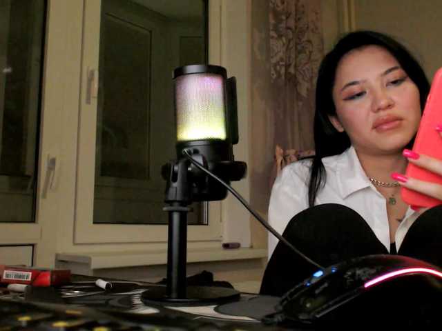 Sweet-kimchi's BongaCams show and profile