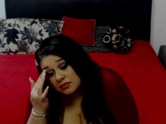 MonicaAmbition webcam