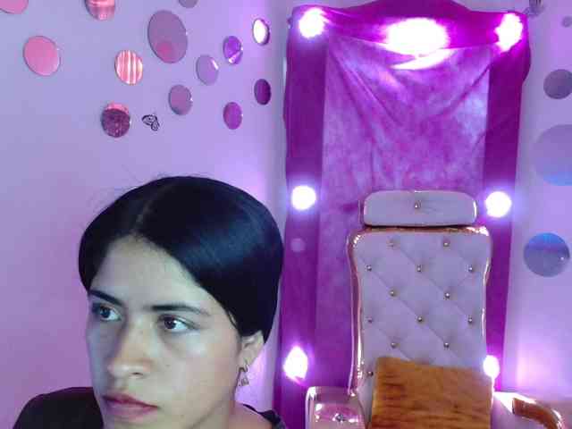 Ashley-Stone Ashley-Stone