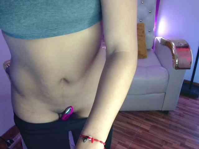 Ashley-Stone Ashley-Stone