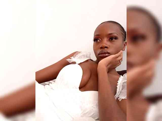 Seductivehoney2 webcam