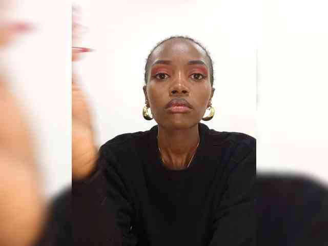 Seductivehoney2 webcam