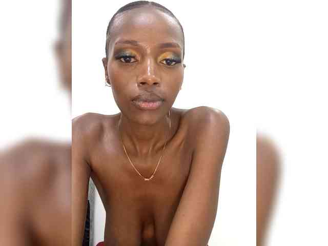 Seductivehoney2 webcam