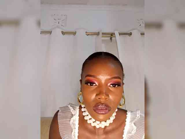 Seductivehoney2 webcam