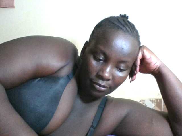 Blackbeauty001's BongaCams show and profile