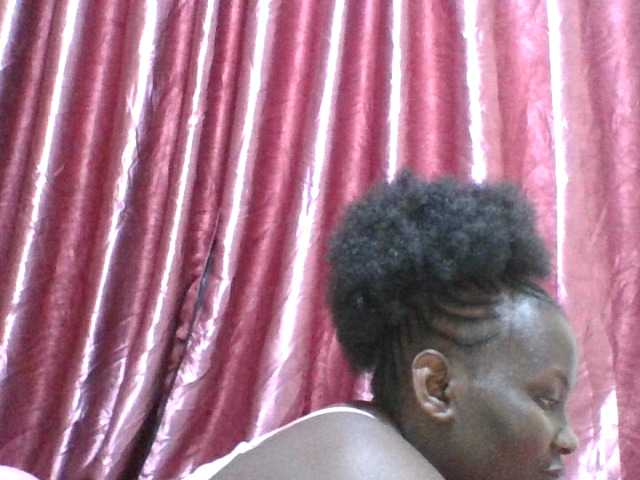 Blackbeauty001 webcam bongacams model stream image