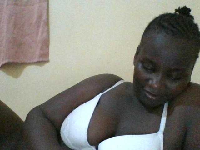 Blackbeauty001's BongaCams show and profile