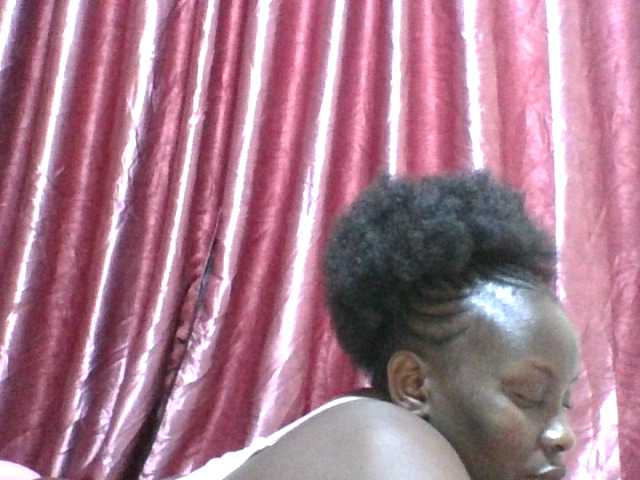 Blackbeauty001 webcam bongacams model stream image