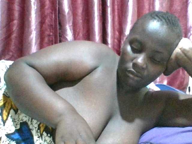 Blackbeauty001's BongaCams show and profile