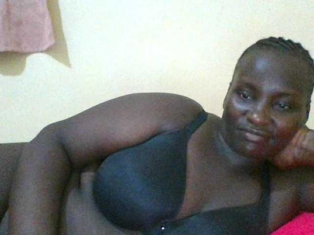 Blackbeauty001's BongaCams show and profile