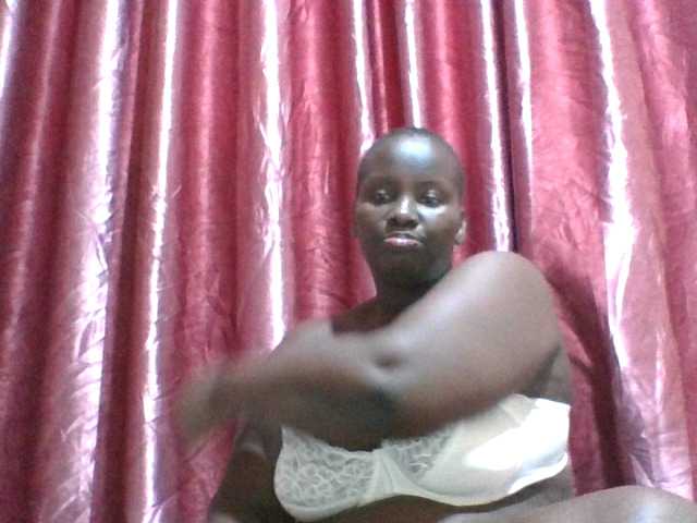 Blackbeauty001's BongaCams show and profile